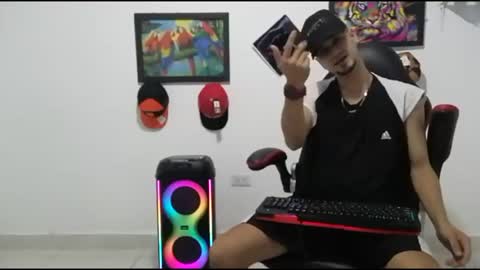 Andres online show from December 14, 11:00 pm