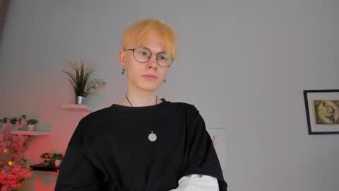 LIAM online show from April 3, 5:25 am