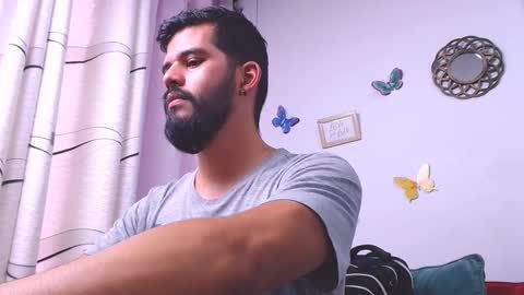 Snapshot of liam_borges chatting on February 7, 10:19 pm liam_borges online show from February 7, 10:19 pm