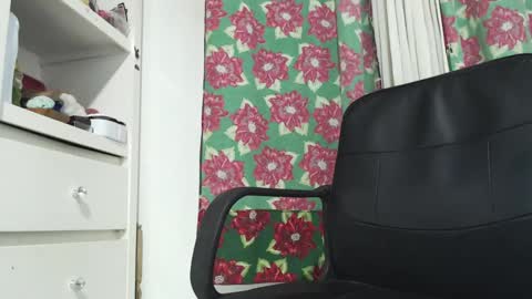 Snapshot of liam_borges chatting on March 10, 3:23 am liam_borges online show from March 10, 3:23 am