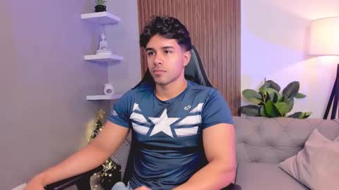 Liam Collins online show from December 18, 12:11 pm