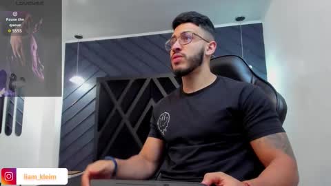 LIAM KLEIN online show from November 20, 11:42 am