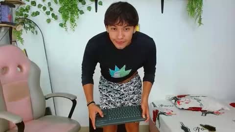 Snapshot of liam_xul chatting on October 9, 8:36 pm liamxul online show from October 9, 8:36 pm