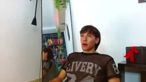 Snapshot of liam_xul chatting on October 18, 7:29 pm liamxul online show from October 18, 7:29 pm