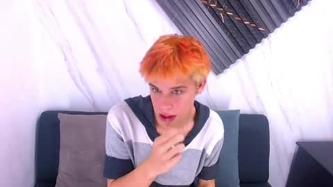 liam_york online show from April 20, 4:32 pm