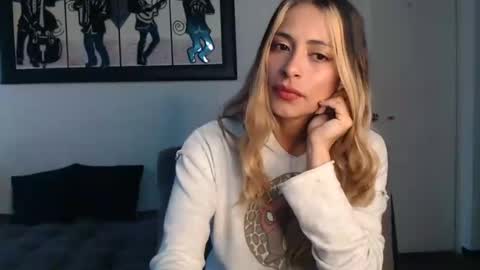 Lia Miller online show from March 11, 11:55 am