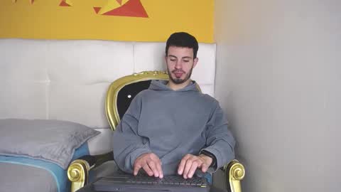 LiamLuxe online show from September 26, 1:52 pm