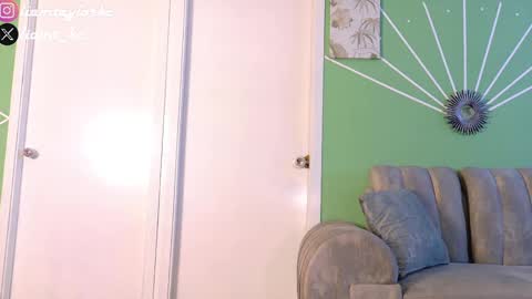 Snapshot of liamtaylor_ chatting on February 7, 10:30 pm Tell me Liam online show from February 7, 10:30 pm