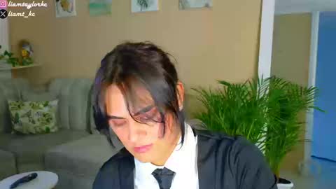 Snapshot of liamtaylor_ chatting on September 12, 11:07 pm Tell me Liam online show from September 12, 11:07 pm