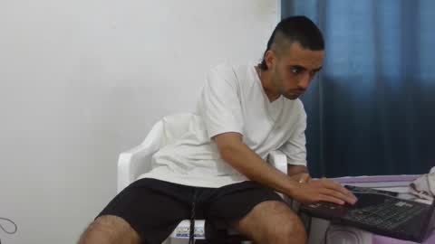 lian_mike203523 online show from October 17, 7:07 pm