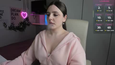 Lia online show from October 4, 1:42 pm