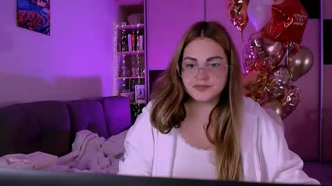 libra_mia online show from October 20, 3:55 am