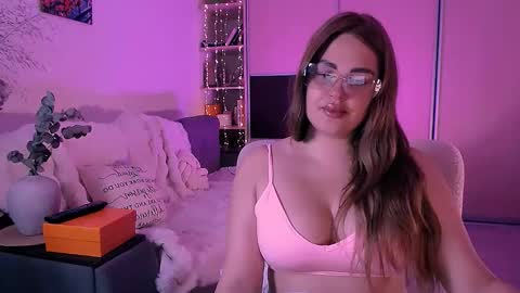 libra_mia online show from September 15, 4:14 am