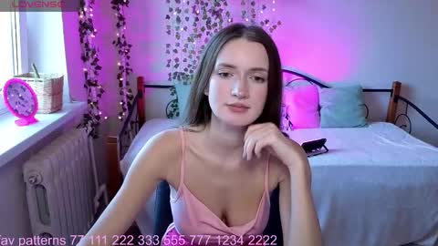 Welcome guys in my room Im Claire online show from October 26, 1:34 pm