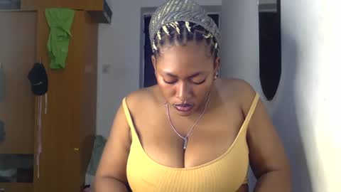Snapshot of lick_my_pussyyy226651 chatting on February 16, 1:47 am caira online show from February 16, 1:47 am