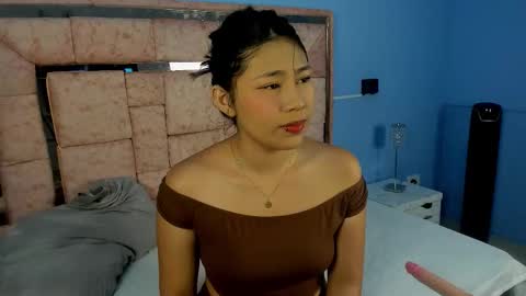 licky_lov online show from November 8, 3:42 am