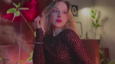 its my birthday today so im offline  but id be so happy if you felt like sending me a birthday love while im away  online show from March 21, 7:07 pm