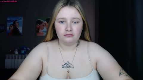 Snapshot of light_lunaa chatting on September 29, 6:56 am light_lunaa online show from September 29, 6:56 am
