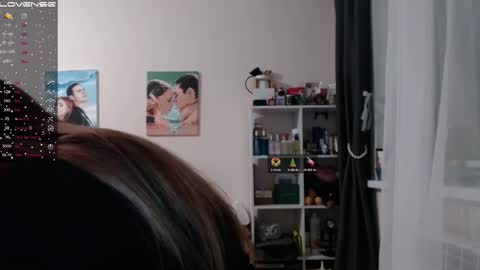 Snapshot of light_lunaa chatting on February 24, 2:04 pm light_lunaa online show from February 24, 2:04 pm