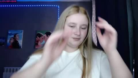 Snapshot of light_lunaa chatting on October 19, 7:24 am light_lunaa online show from October 19, 7:24 am