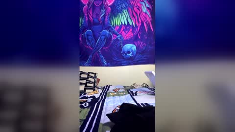 lightskin_party online show from January 15, 6:00 am