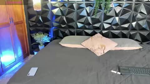 liia online show from January 16, 5:16 am