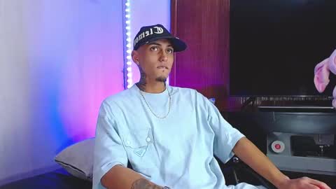 Daniel online show from November 28, 12:07 am