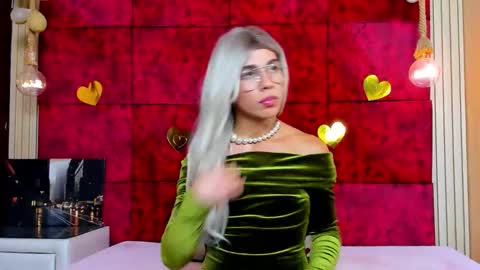 liiacollins online show from January 9, 11:21 pm