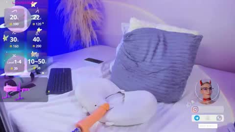 Snapshot of liiamluna chatting on September 10, 10:22 pm Liiam Luna online show from September 10, 10:22 pm
