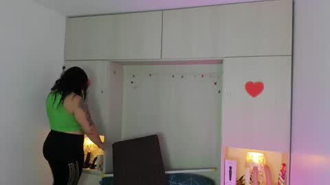 Snapshot of liiavega chatting on March 10, 11:34 am online show from March 10, 11:34 am