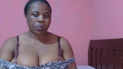 Snapshot of liilcutiee chatting on September 22, 11:20 pm Lily online show from September 22, 11:20 pm