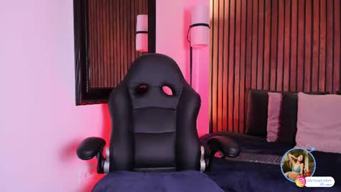liily_murphy online show from July 21, 3:52 am