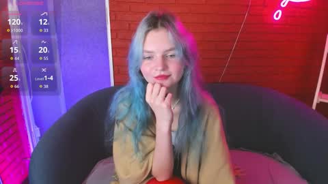 Snapshot of lika_sky chatting on October 16, 4:17 pm lika_sky online show from October 16, 4:17 pm