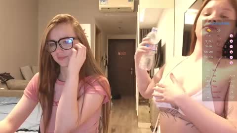 Snapshot of like_sun chatting on February 4, 1:59 pm Call me Anna online show from February 4, 1:59 pm