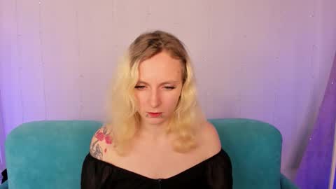 likilip online show from November 6, 2:03 am