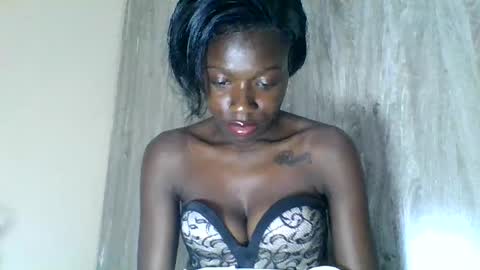 Snapshot of lil6041 chatting on October 16, 11:32 am lil6041 online show from October 16, 11:32 am