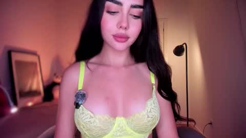 Gabriela online show from November 8, 8:01 pm