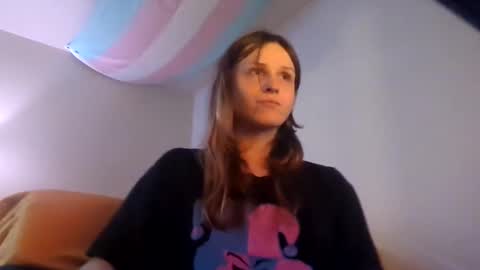 Snapshot of lil_gem chatting on December 5, 1:44 pm lil gemmie online show from December 5, 1:44 pm