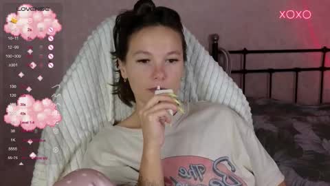 little moon online show from September 19, 9:51 pm