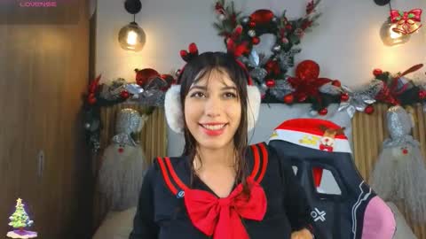 lila_min online show from December 1, 2:48 pm