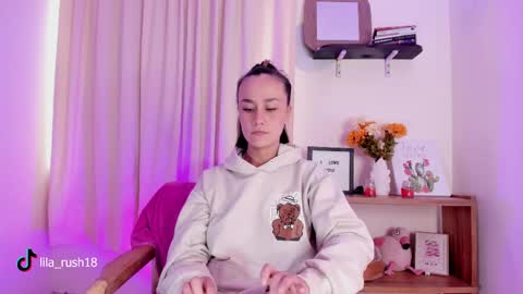 Snapshot of lila_rush_ chatting on September 9, 6:30 pm Lila  online show from September 9, 6:30 pm