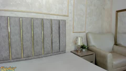 lila bailey  online show from October 13, 7:38 pm