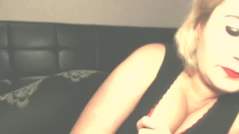 Snapshot of lilada27 chatting on September 17, 5:27 pm lila online show from September 17, 5:27 pm