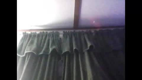 Snapshot of lilbit4u chatting on December 30, 2:31 am lilbit4u online show from December 30, 2:31 am