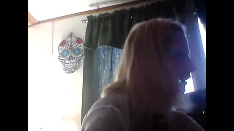 Snapshot of lilbit4u chatting on December 31, 12:46 pm lilbit4u online show from December 31, 12:46 pm