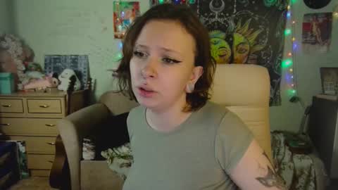 Lil online show from October 1, 2:38 pm