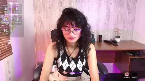 Snapshot of lili_clan chatting on September 29, 2:27 pm lili_clan online show from September 29, 2:27 pm