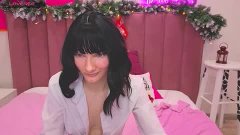 Lilli  follow me kiss online show from January 7, 3:39 pm