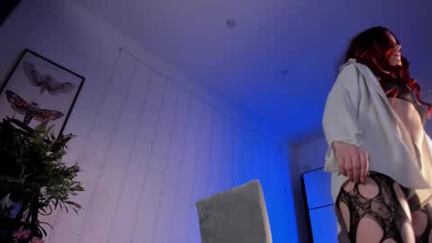 Snapshot of lilian_kroft chatting on February 28, 11:36 am LIL online show from February 28, 11:36 am