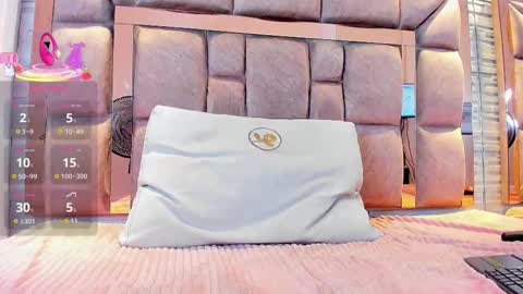 Snapshot of lilian_starfire chatting on September 30, 10:09 pm LILIAN online show from September 30, 10:09 pm